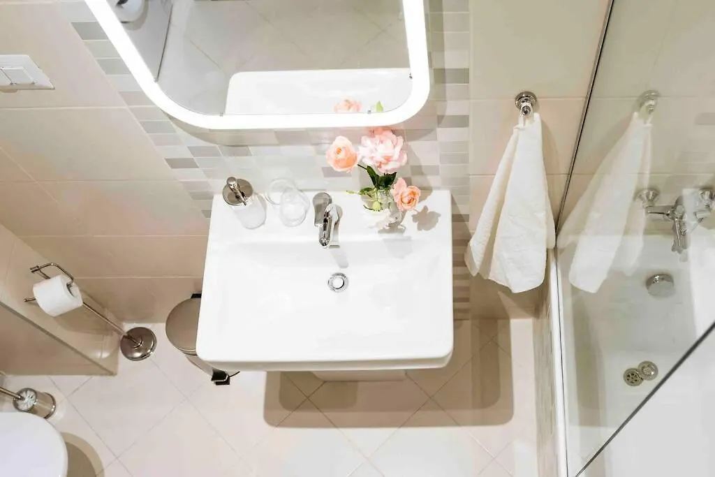 Apartment Vivando - Classy Studio E + Parking Bucharest Romania