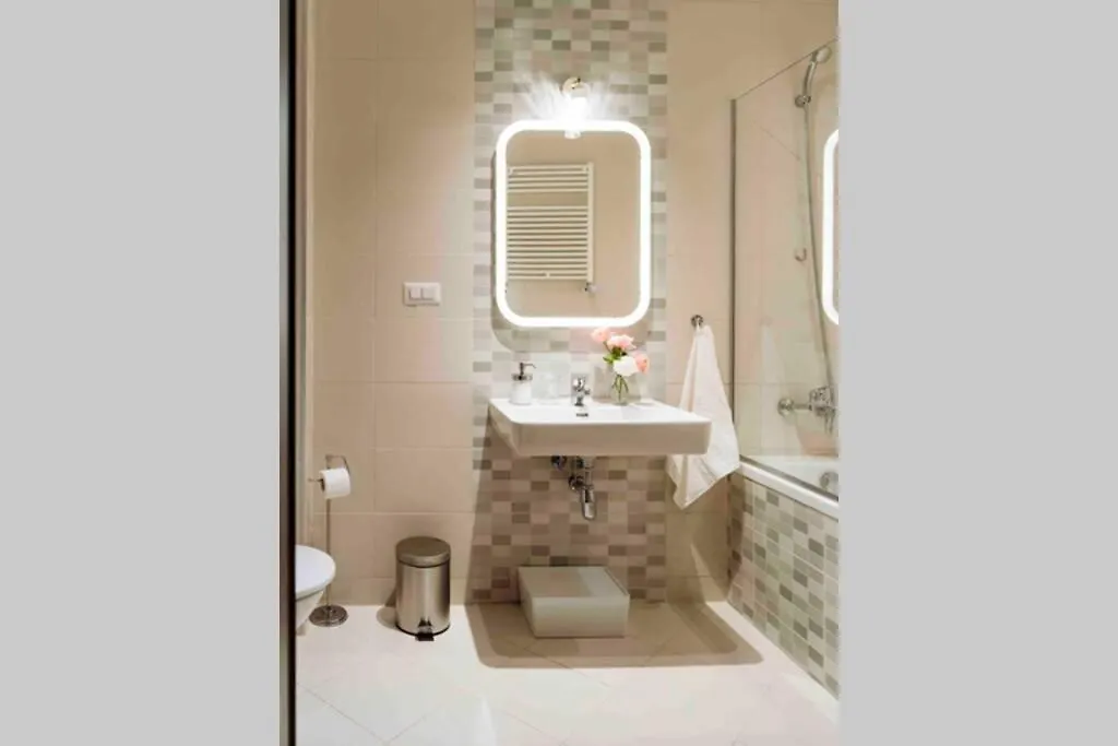 Apartment Vivando - Classy Studio E + Parking Bucharest