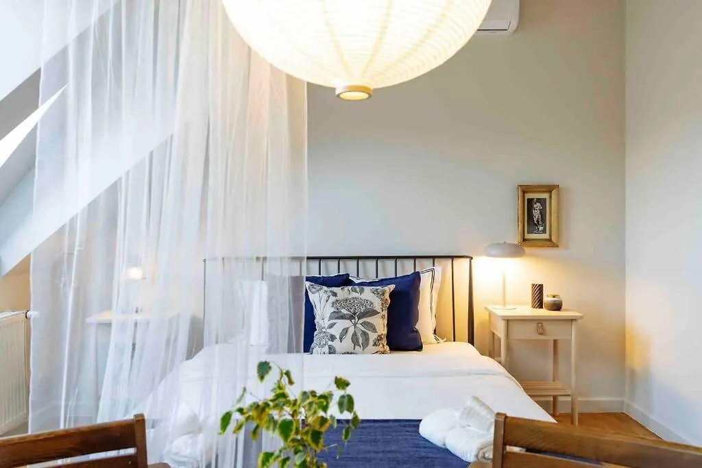 Vivando - Classy Studio E + Parking Bucharest